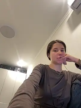 emma craftt online show from November 1, 2025, 4:42 pm