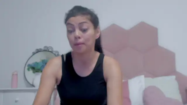 Snapshot of LadyLiia chatting on January 16, 2025, 4:49 am LadyLiia online show from January 16, 2025, 4:49 am