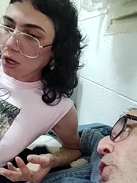 Txacas online show from October 4, 2025, 1:03 am