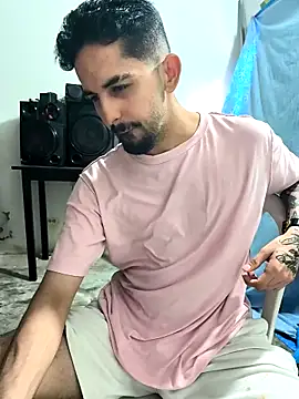 giannis090 online show from October 2, 2025, 4:36 pm