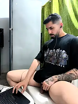 giannis090 online show from April 11, 2026, 3:22 am