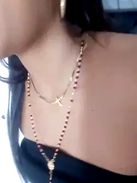 keeyla stone online show from December 2, 2025, 8:48 pm