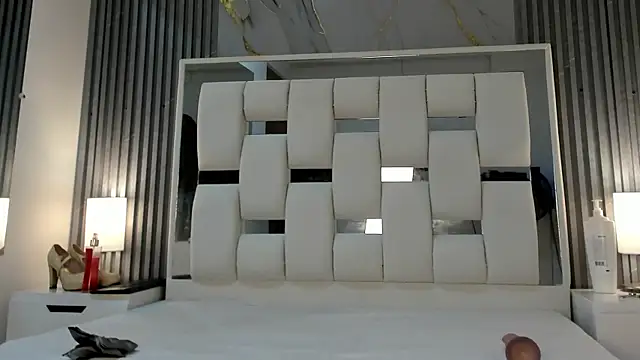 Snapshot of VanessaHard_as chatting on September 14, 2025, 3:11 pm VanessaHard as online show from September 14, 2025, 3:11 pm