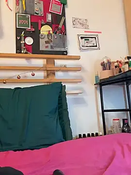 DahliaVonLure online show from February 13, 2026, 12:28 am