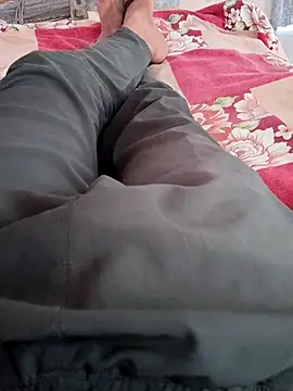 INTERNATIONAL0001 online show from October 20, 2025, 3:29 am