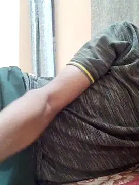 INTERNATIONAL0001 online show from October 24, 2025, 2:02 pm