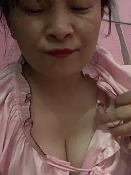 scent-sweet online show from September 18, 2025, 3:47 pm