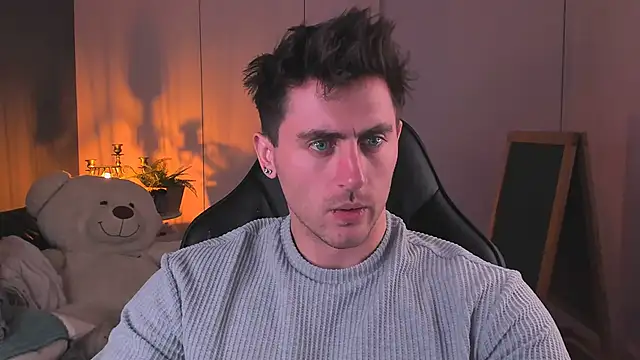 Oscar Miller  online show from October 29, 2025, 9:27 pm