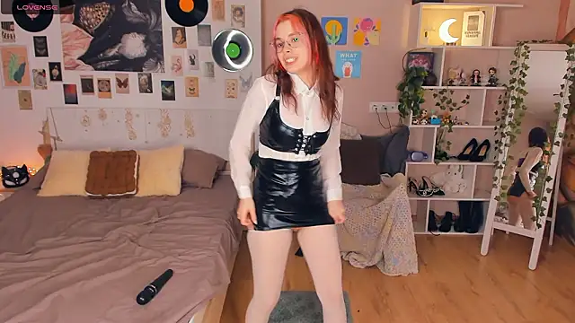 VedaSchulz online show from February 7, 2026, 6:11 pm