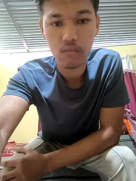 Snapshot of Dev_is_Horny chatting on October 27, 2025, 8:29 am Dev is Horny online show from October 27, 2025, 8:29 am