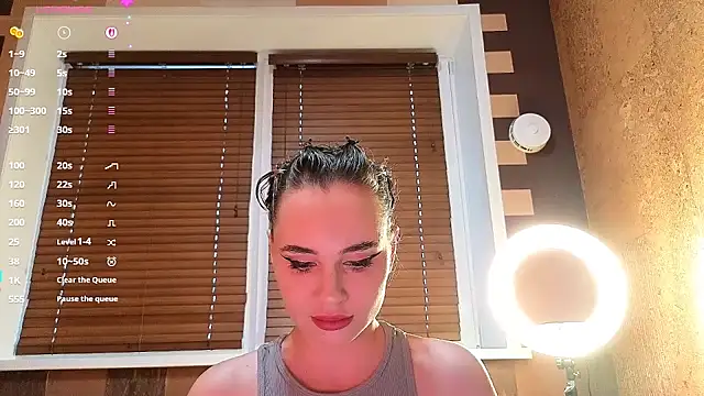 Snapshot of MaryOne__ chatting on November 23, 2025, 6:35 am MaryOne online show from November 23, 2025, 6:35 am