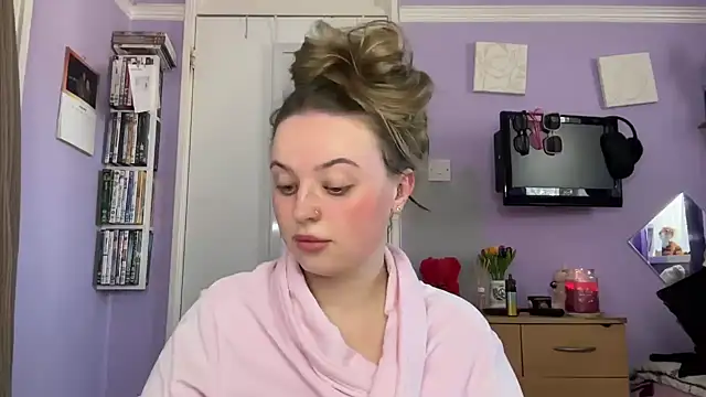 SexySashaxox online show from October 25, 2025, 2:02 pm