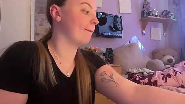 Snapshot of SexySashaxox chatting on February 20, 2026, 10:27 am SexySashaxox online show from February 20, 2026, 10:27 am