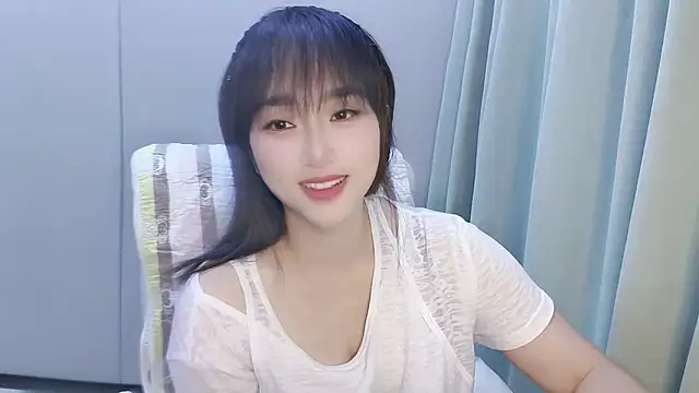 Snapshot of Honeysexy-1 chatting on September 18, 2025, 12:18 pm Honeysexy-1 online show from September 18, 2025, 12:18 pm