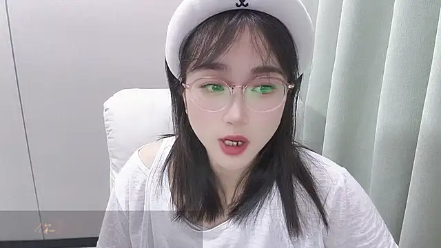 Snapshot of Honeysexy-1 chatting on October 29, 2025, 3:14 pm Honeysexy-1 online show from October 29, 2025, 3:14 pm