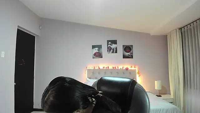 Snapshot of Miss_Cataleya__ chatting on May 8, 2026, 11:37 am Miss Cataleya online show from May 8, 2026, 11:37 am