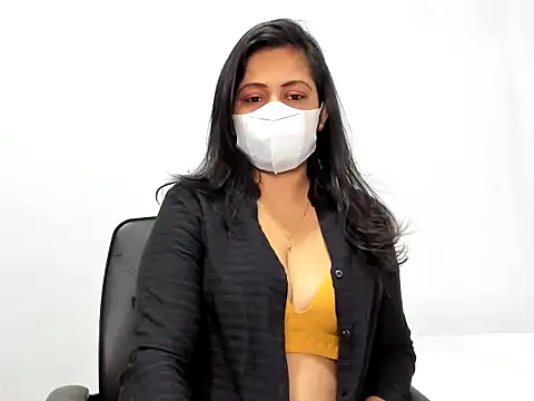 Crazy Cat1995 online show from November 21, 2025, 2:05 pm