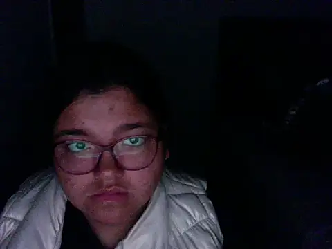 panquevis 22 online show from September 18, 2025, 11:51 pm