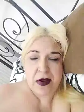 Snapshot of MarielaFerrer chatting on October 30, 2025, 3:57 pm MarielaFerrer online show from October 30, 2025, 3:57 pm