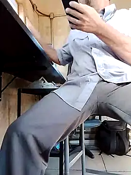 Snapshot of jssaf chatting on May 4, 2026, 12:23 pm jssaf online show from May 4, 2026, 12:23 pm
