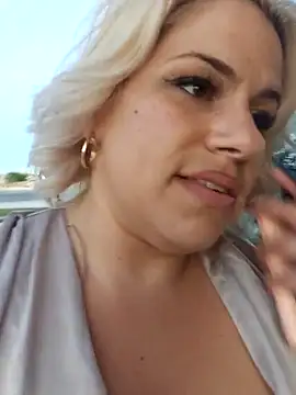 toomuchofafreak online show from October 13, 2025, 11:10 am