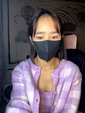 TiNa 04 online show from December 2, 2025, 10:49 pm