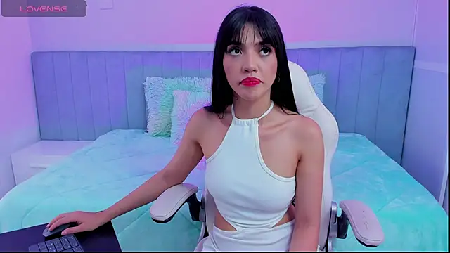 violetta skinny online show from September 27, 2025, 10:09 am