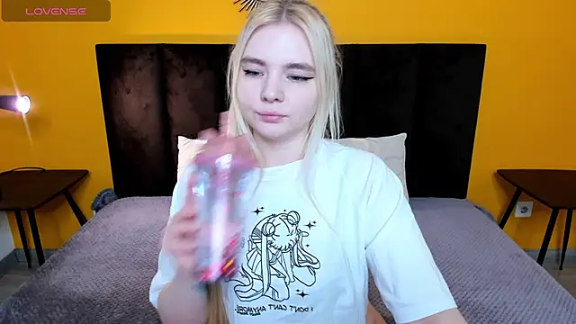 RuthBryant online show from January 12, 2026, 12:27 am