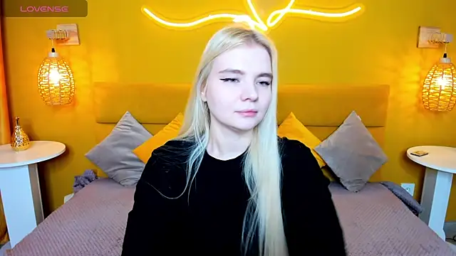 RuthBryant online show from January 13, 2026, 12:38 am