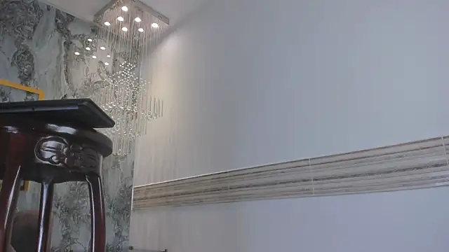 Sophi Johnson online show from July 18, 2026, 5:22 am