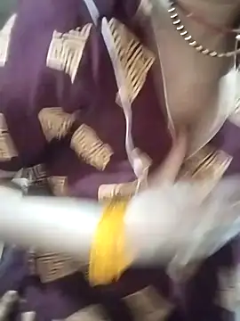 Snapshot of rani8008 chatting on September 23, 2025, 8:17 am rani8008 online show from September 23, 2025, 8:17 am