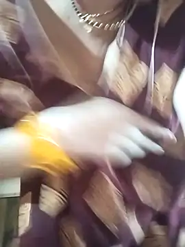 Snapshot of rani8008 chatting on October 7, 2025, 6:10 am rani8008 online show from October 7, 2025, 6:10 am