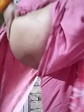 Snapshot of rani8008 chatting on October 23, 2025, 5:40 am rani8008 online show from October 23, 2025, 5:40 am