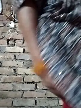 Snapshot of rani8008 chatting on November 3, 2025, 5:52 am rani8008 online show from November 3, 2025, 5:52 am