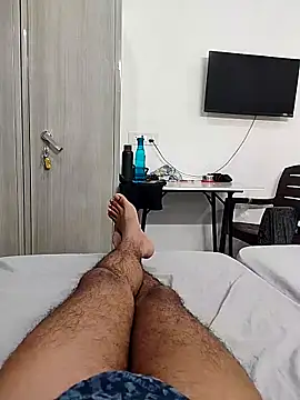 themasklover online show from April 10, 2026, 3:39 pm