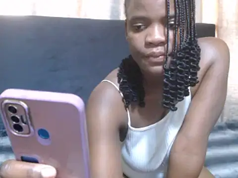 SweetTitties21 online show from September 29, 2025, 10:20 am