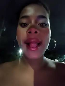 Mia-sensual online show from November 6, 2025, 2:23 am