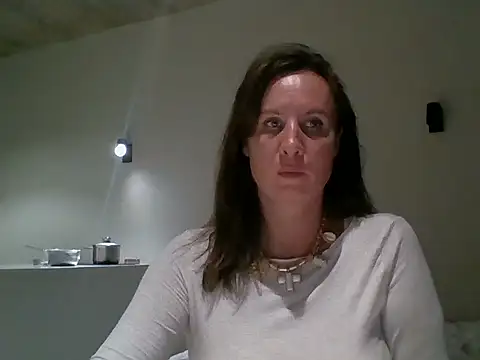 ALICAINWONDERLAND online show from September 27, 2025, 6:57 pm