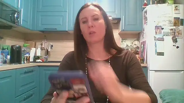 ALICAINWONDERLAND online show from February 28, 2026, 6:09 pm