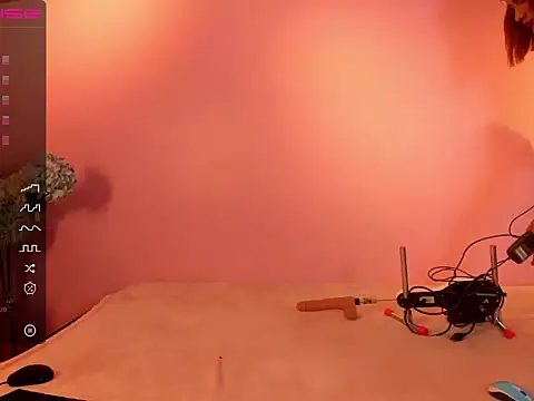 Snapshot of Solecito_TransHott chatting on September 24, 2025, 8:01 pm Solecito TransHott online show from September 24, 2025, 8:01 pm