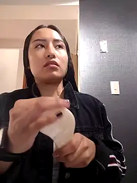 Venus Rivers online show from September 12, 2025, 1:44 pm