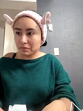 Venus Rivers online show from October 10, 2025, 1:32 pm