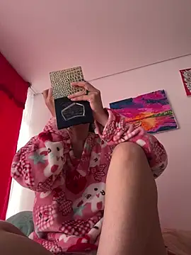 larsonbeverly online show from March 6, 2026, 7:21 pm