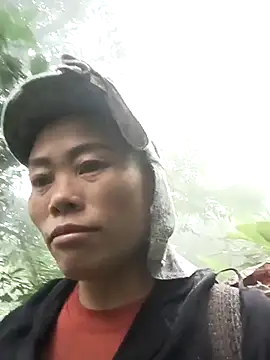 CoMay003 online show from October 3, 2025, 4:53 am