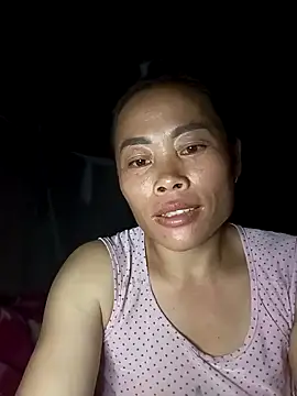 CoMay003 online show from October 14, 2025, 11:44 am