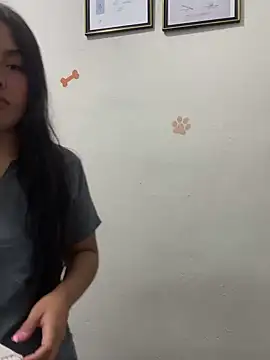 Mariaotalvaro online show from October 7, 2025, 7:22 pm