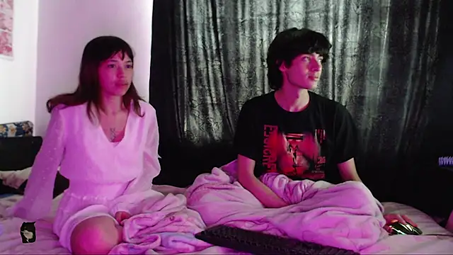 MixiPeach online show from January 14, 2026, 12:33 pm