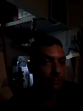 Snapshot of dicinyou80 chatting on September 11, 2025, 1:33 pm dicinyou80 online show from September 11, 2025, 1:33 pm