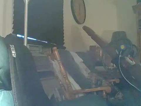 Snapshot of dicinyou80 chatting on November 12, 2025, 12:27 pm dicinyou80 online show from November 12, 2025, 12:27 pm