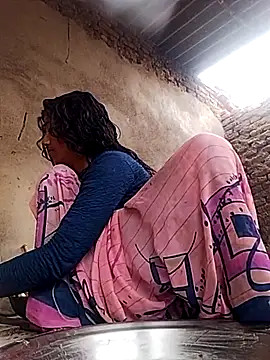 MISS-KAYA online show from February 2, 2026, 5:28 am